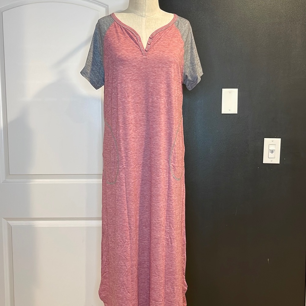 Grey and pink v neck night dress 📦 (XL -58) - Picture 4 of 15